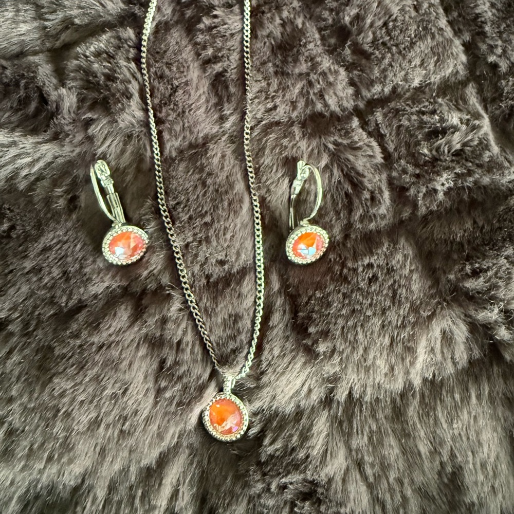 Touchstone Crystal Peach Set